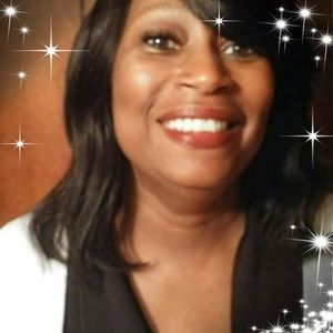 Meet your Posher, Ella